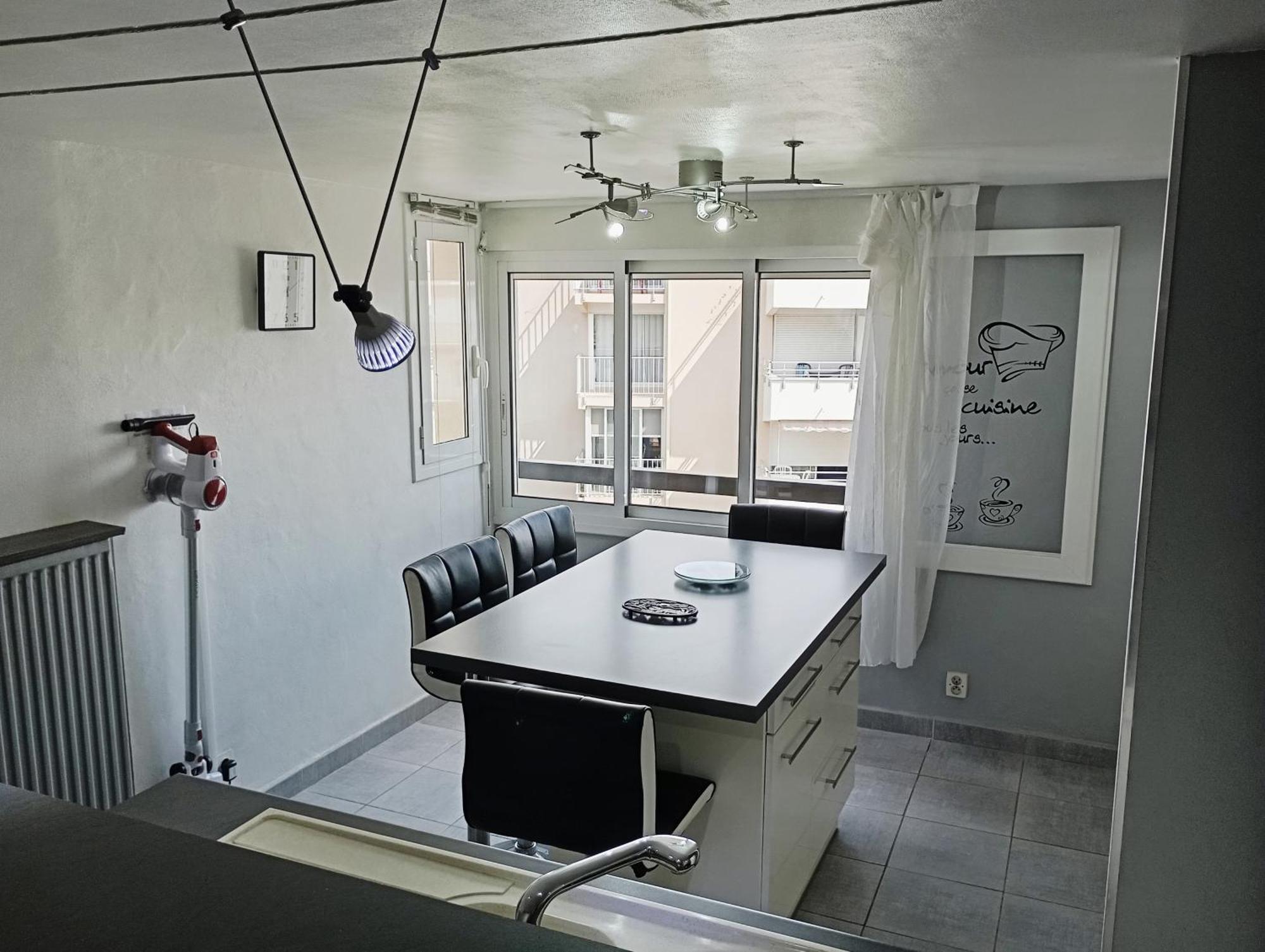 Grand Appartement Proche Port Et Plages, 6 A 8 Pers, 3 Chambres, Climatise Agde Extérieur photo